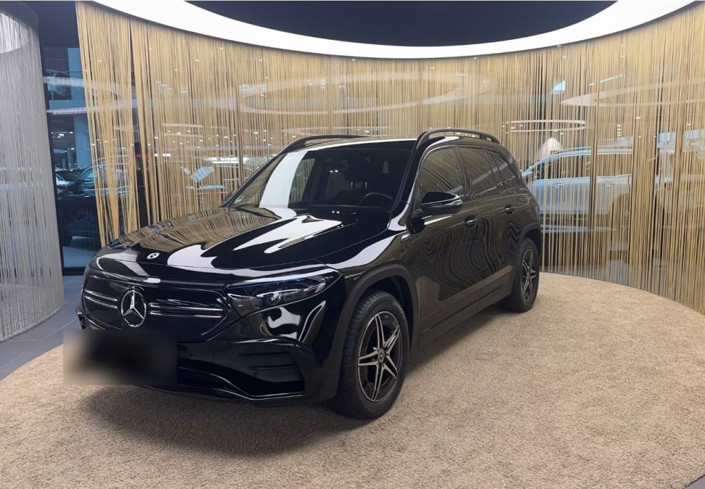 02.2022 Mercedes-Benz EQB 300 4MATIC-AMG-MBUX