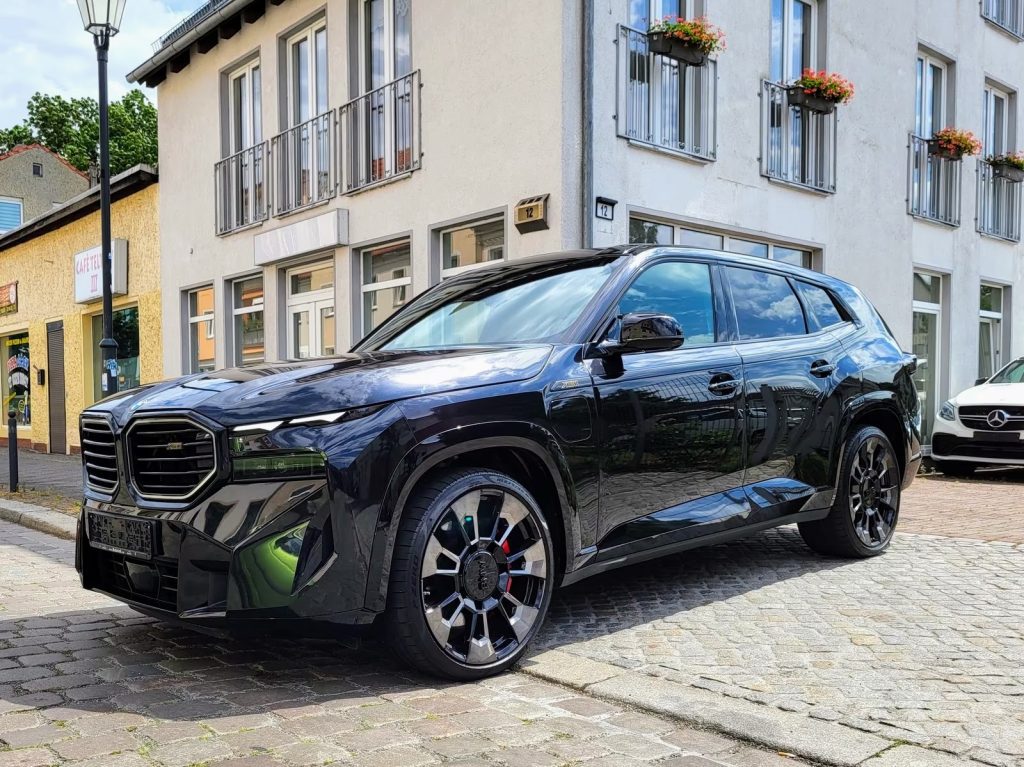 11.2023 BMW XM xDrive