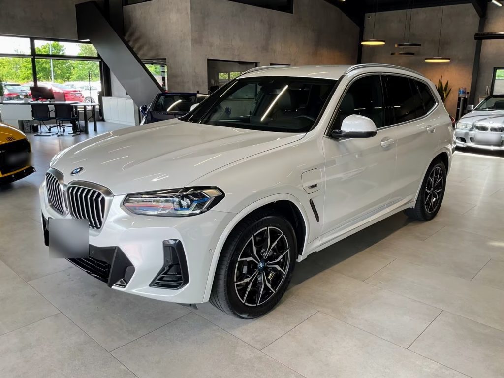 12.2021 BMW X3 30e M Sport xDr