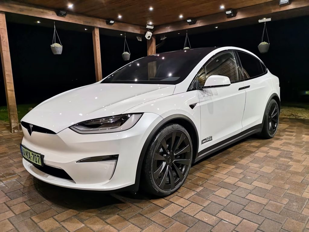 12.2022 Tesla Model X