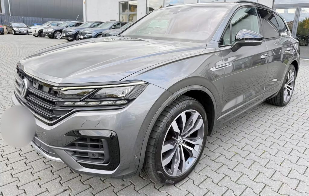 02.2020 Volkswagen Touareg  R-Line 4M 3.0 V6 TDI