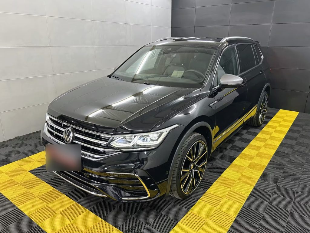 10.2022 Volkswagen Tiguan Allspace R-Line 4Motion 7Matrix