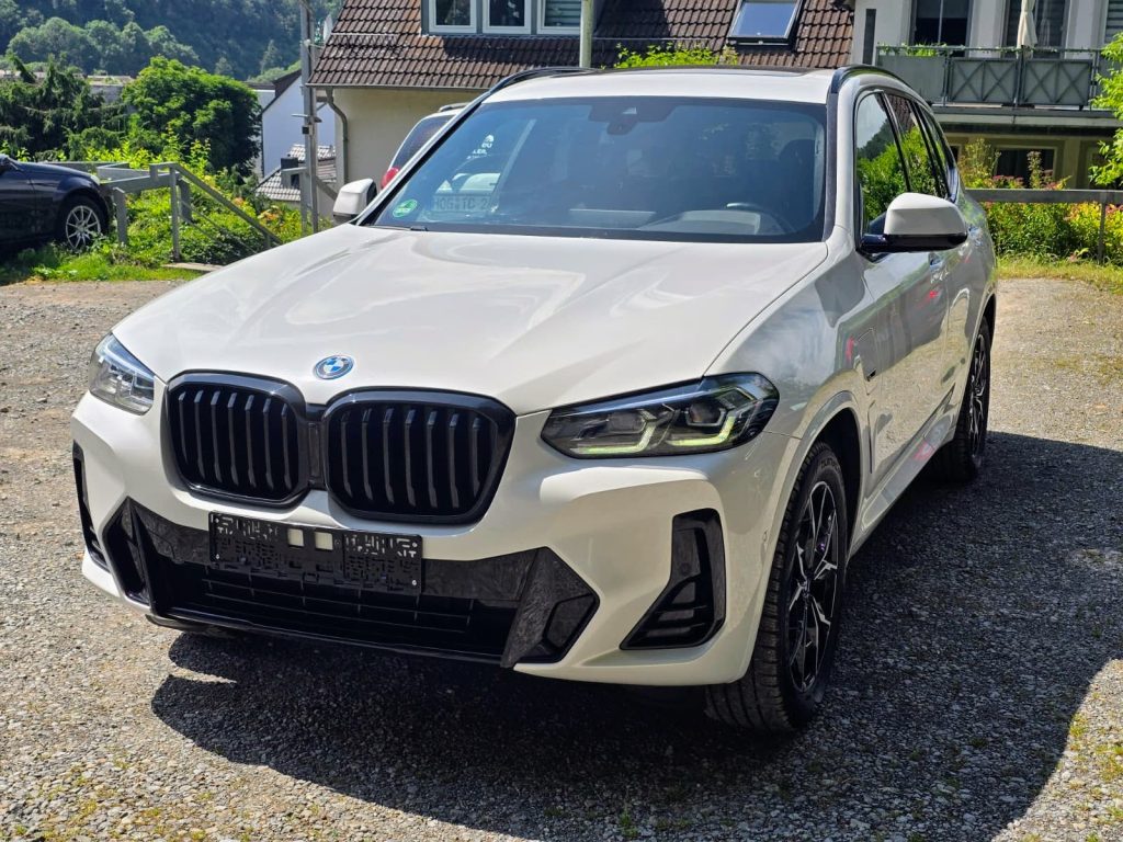 04.2022 BMW X3 xDrive 30 e M Sport LED HiFi Memo