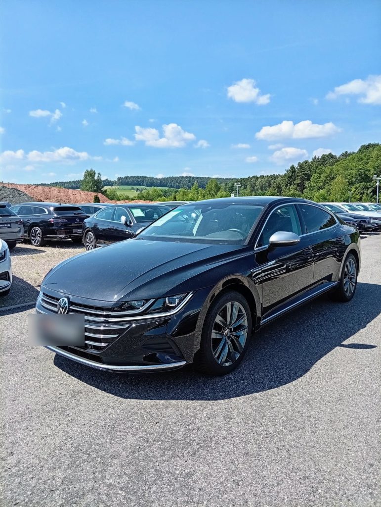 02.2022 Volkswagen Arteon Elegance 2.0 TSI IQ-Light Massage