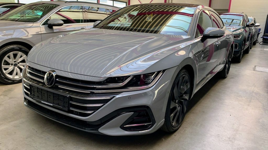 12.2021 Volkswagen Arteon  2.0 TDI 4M R-LINE Grey Moon