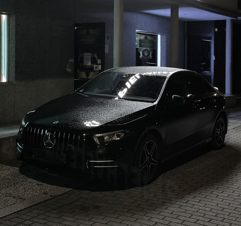 10.2020 Mercedes-Benz A 250 e AMG LINE