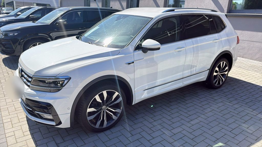 11.2021 Volkswagen Tiguan Allspace 2.0 TDI Highline R-Line 20