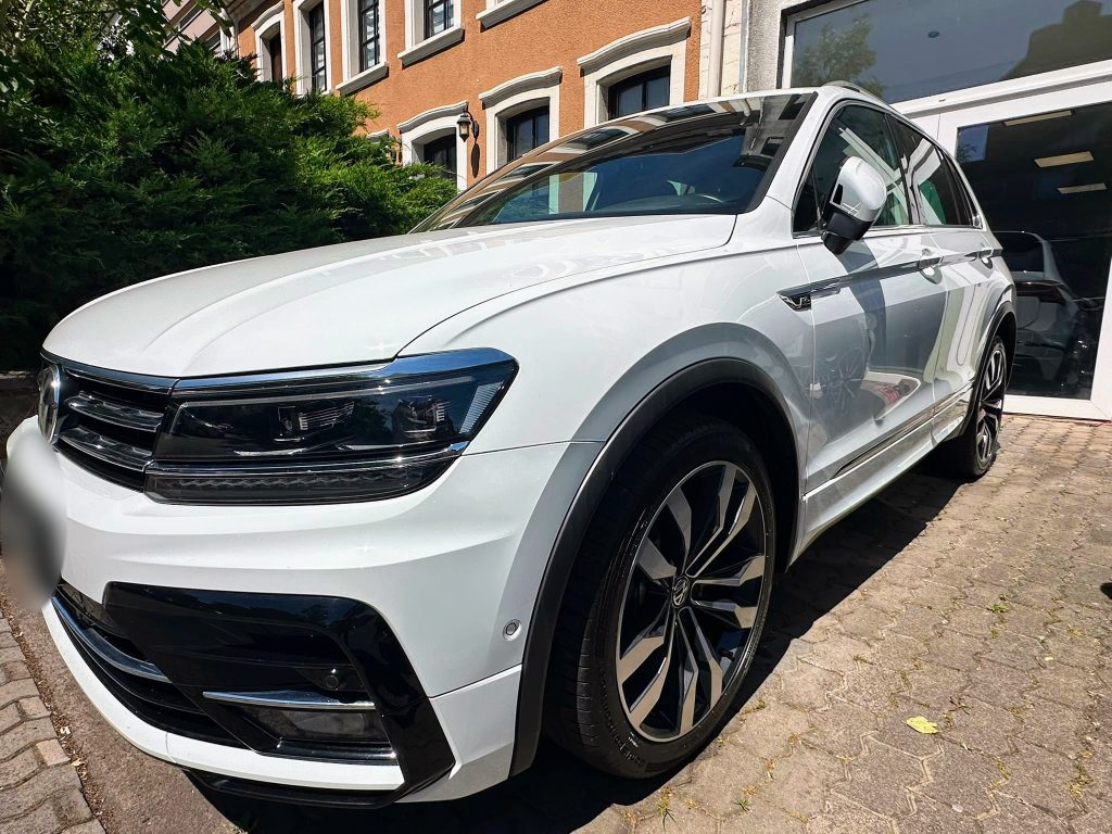 05.2019 Volkswagen Tiguan 2.0 R Line 4Motion PANORAMA