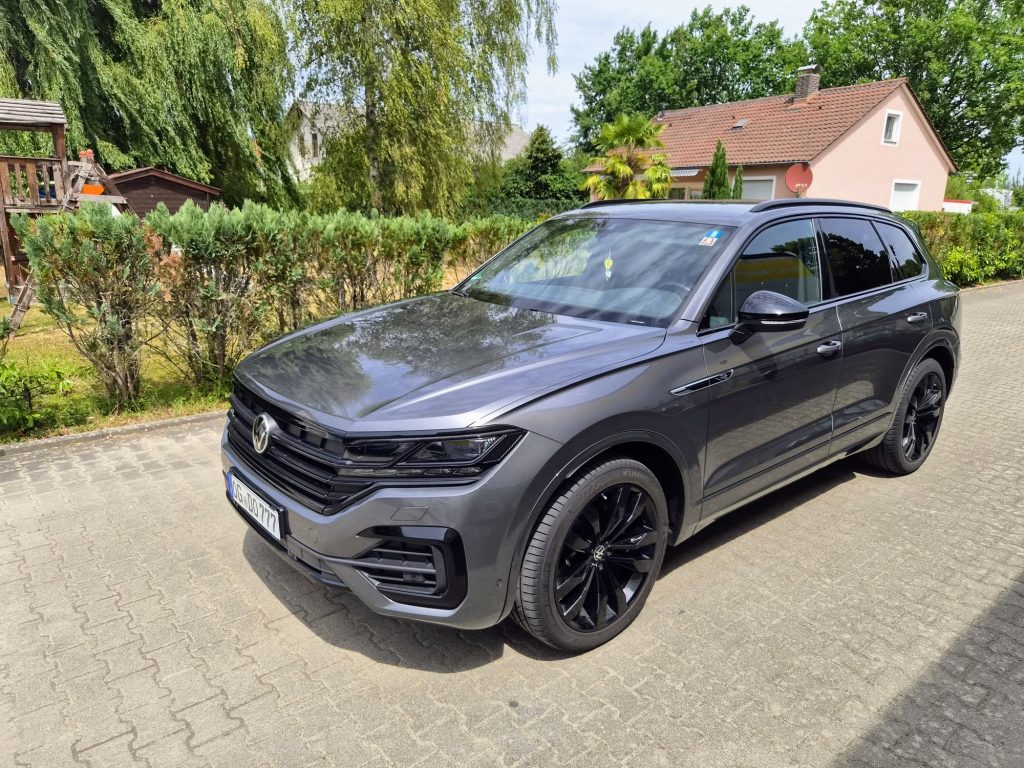 12.2021 Volkswagen Touareg R-Line 4Motion
