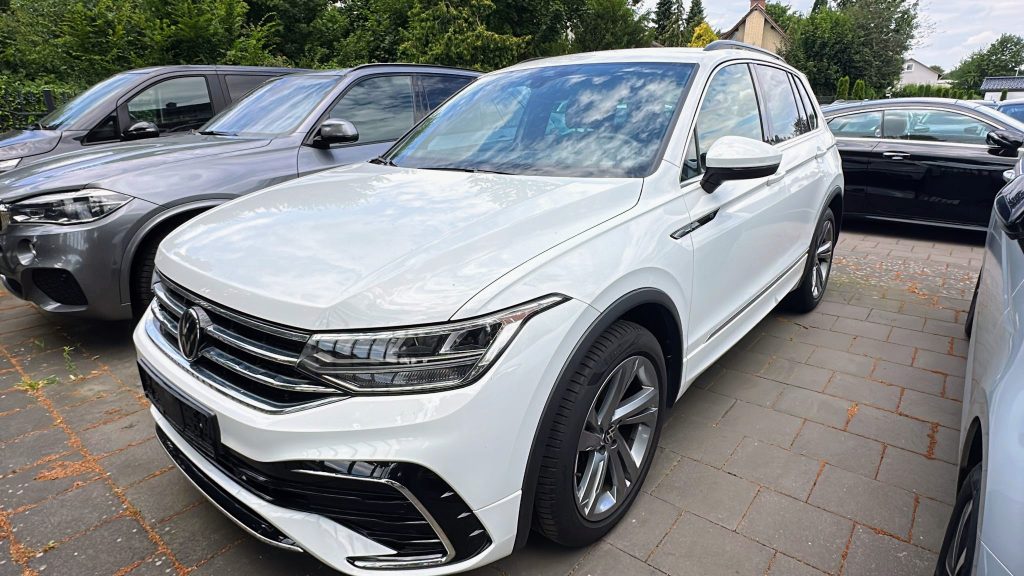 11.2023 Volkswagen Tiguan 1.5DSG R-Line MATRIX AMBIENT