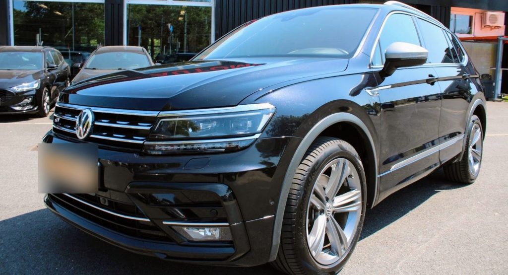 07.2019 Volkswagen Tiguan Allspace Highline_R LINE 7 Seats Black