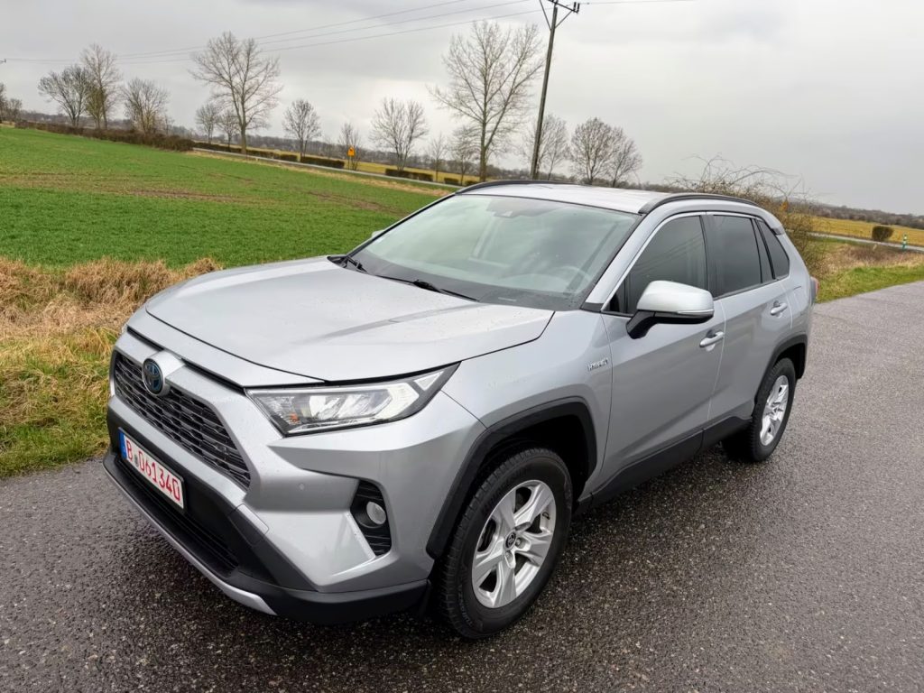 01.2020 Toyota RAV 4 Hybrid 4×2 Club