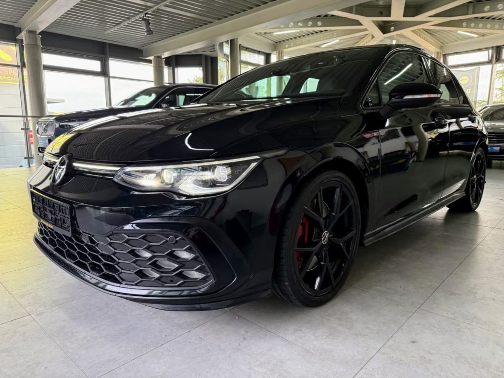 01.2022 Volkswagen Golf VIII GTI IQLIGHT