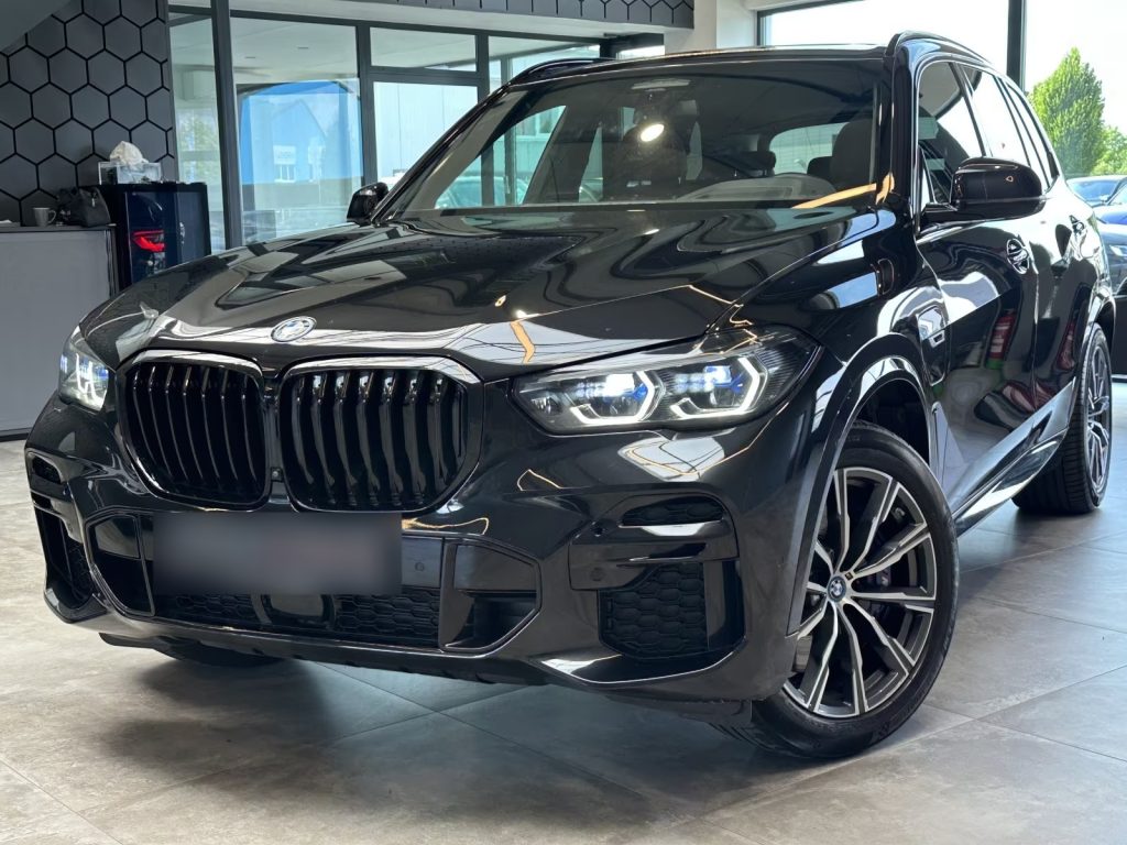 02.2022 BMW X5 xDrive45e M Sport Soft Close