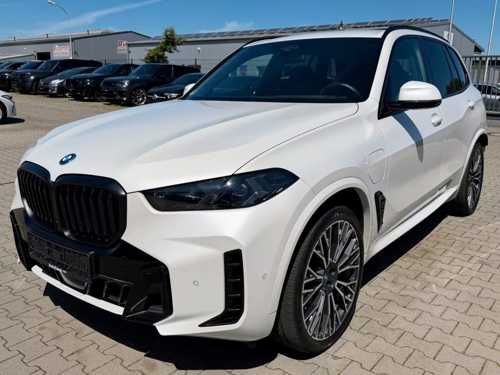 05.2024 BMW X5 50e_M Sport Pro Iconic Alcantara