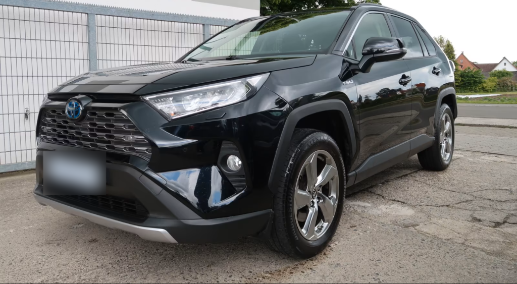 05.2021 Toyota RAV 4 Hybrid 4×4 Team Deutschland