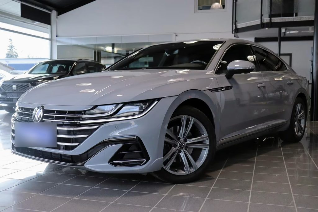 01.2023 Volkswagen Arteon 2.0 TSI R-Line VIRTUAL CAMERA