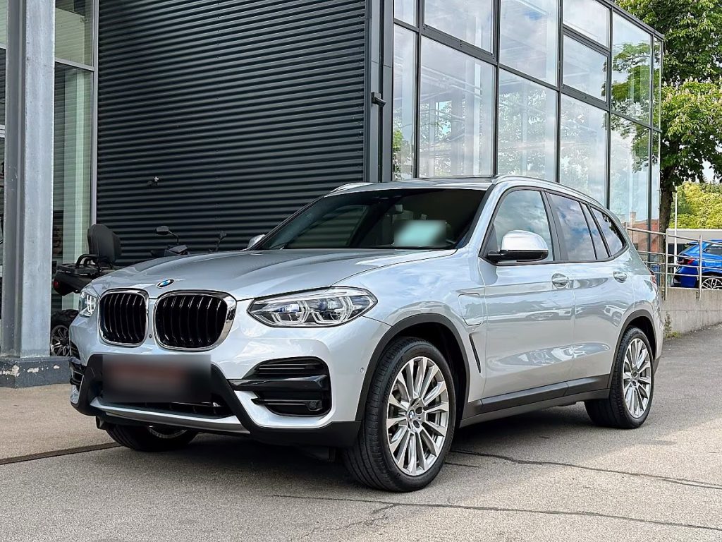 09.2021 BMW X3 xDrive30e PHEV