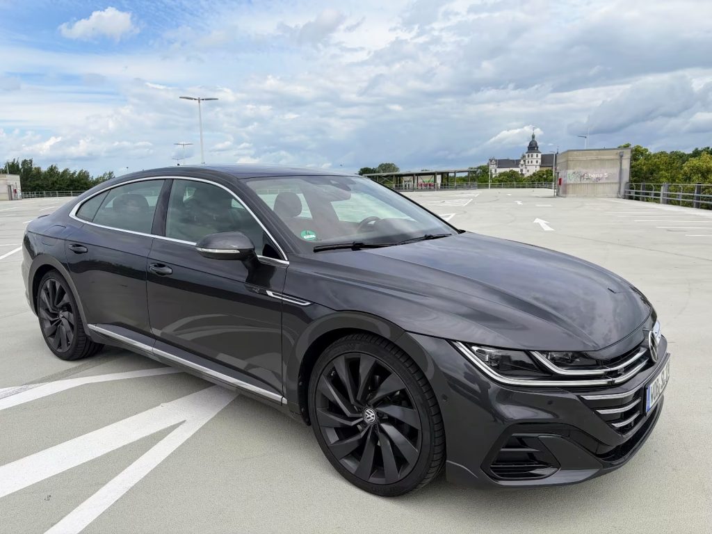 08.2021 Volkswagen Arteon 2.0 TDI R-Line DSG Black