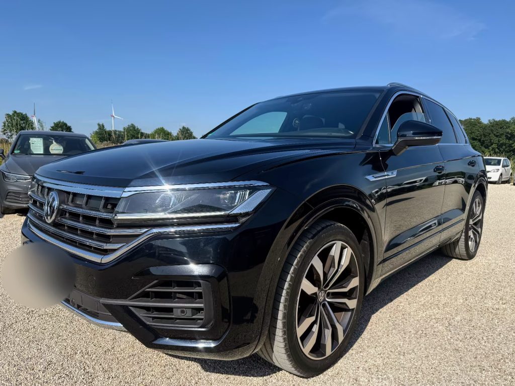 03.2020 Volkswagen Touareg R-Line 4Motion R-LINE