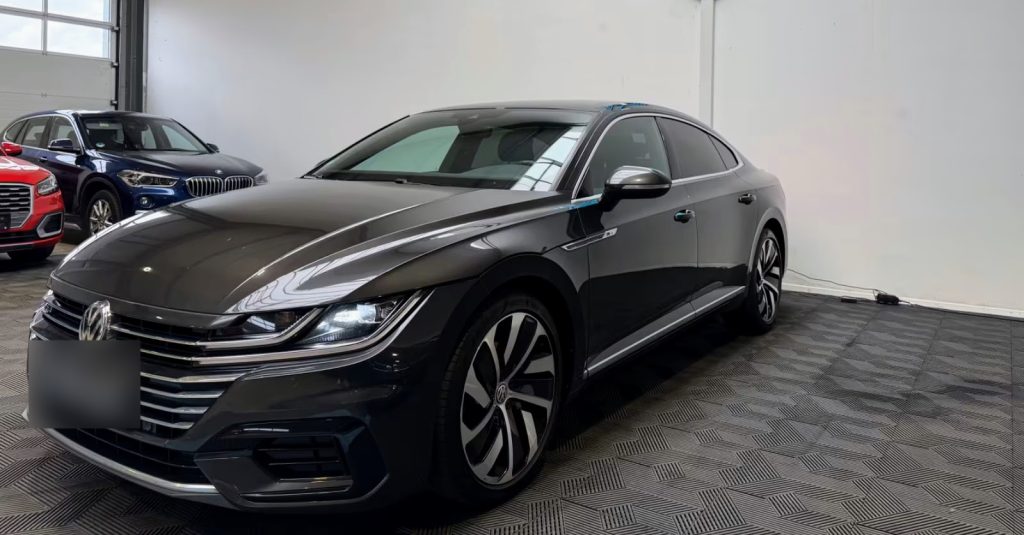 03.2020 Volkswagen Arteon R-Line  LED Alcantara
